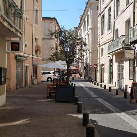 Studio Nîmes Centre Extérieur photo