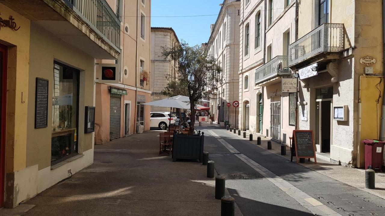 Studio Nîmes Centre Extérieur photo