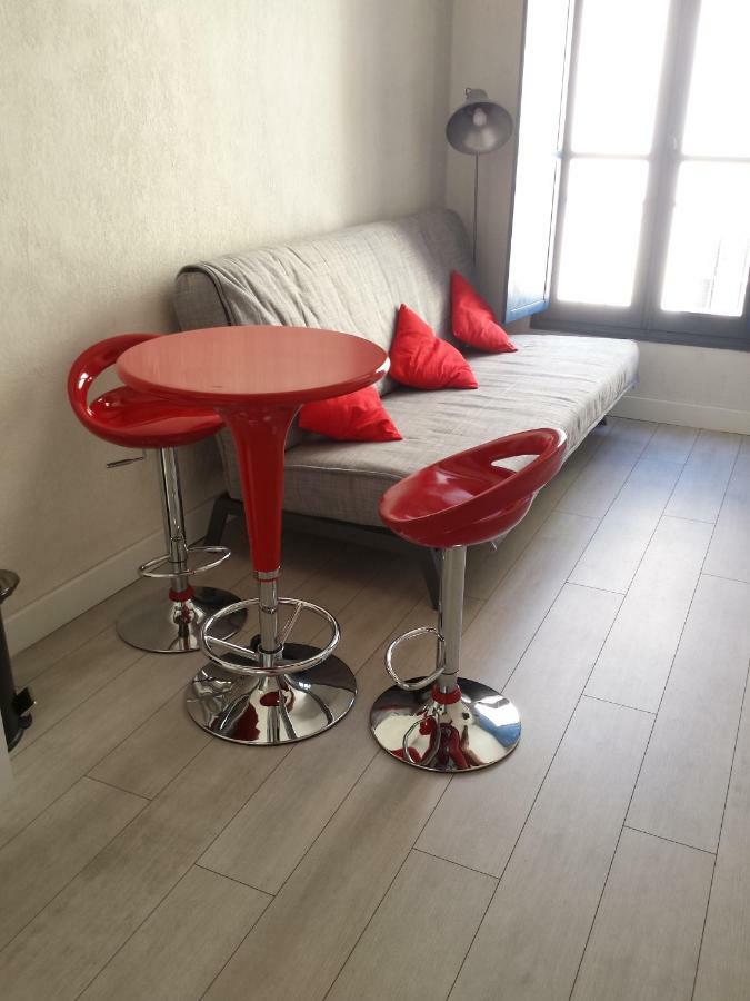 Studio Nîmes Centre Extérieur photo